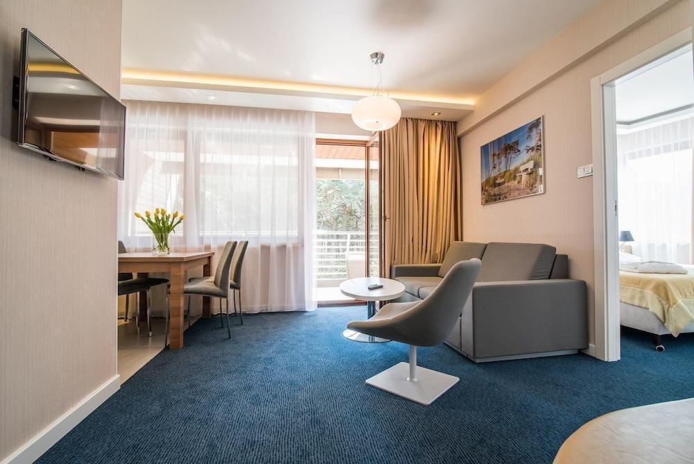 Hotel Dom Zdrojowy Resort & Spa - Destigo Hotels Jastarnia Extérieur photo